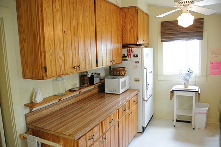 Kitchen (view two)
